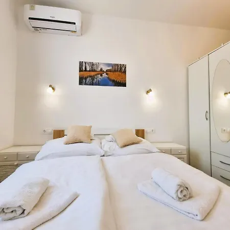 Duna-beach アパートホテル