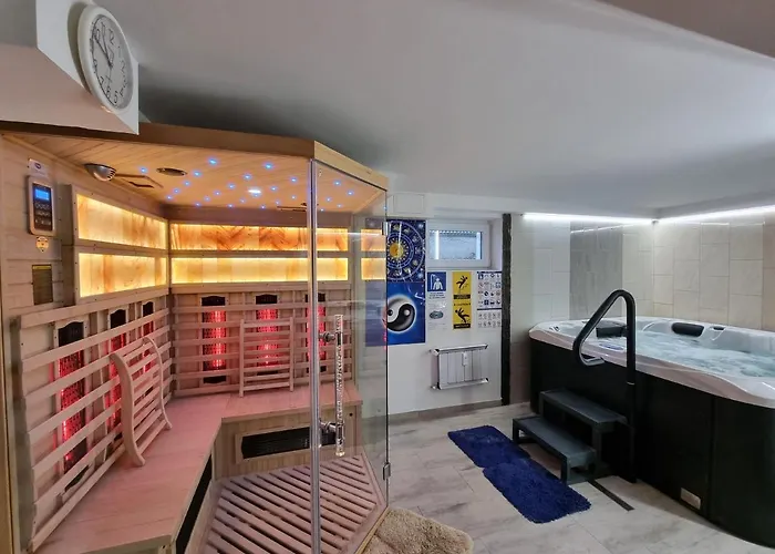 Duna-beach 아파트호텔 4*